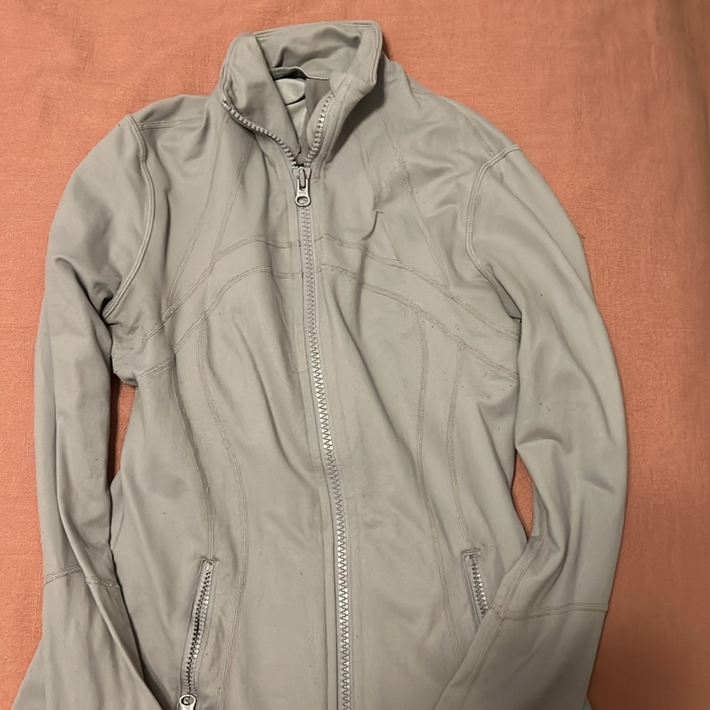 Lululemon jacket - Picture 3 of 3